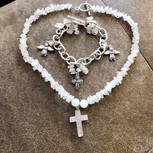Pink quartz necklace with cross, chain bracelet.